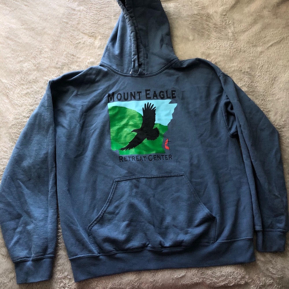 Gildan Mount Eagle Retreat Hoodie